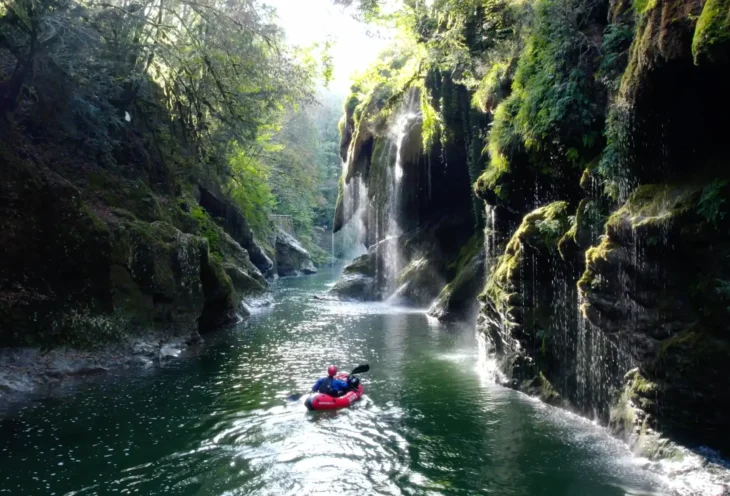 Initiation en eau vive dans les gorges du Fier