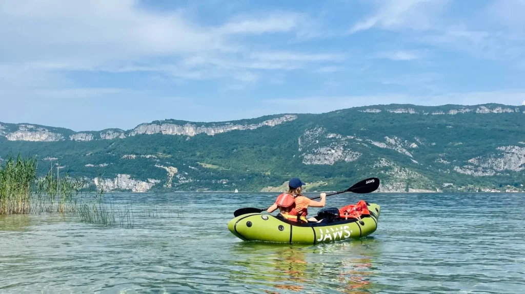 Navigation en packraft sur le lac du Bourget