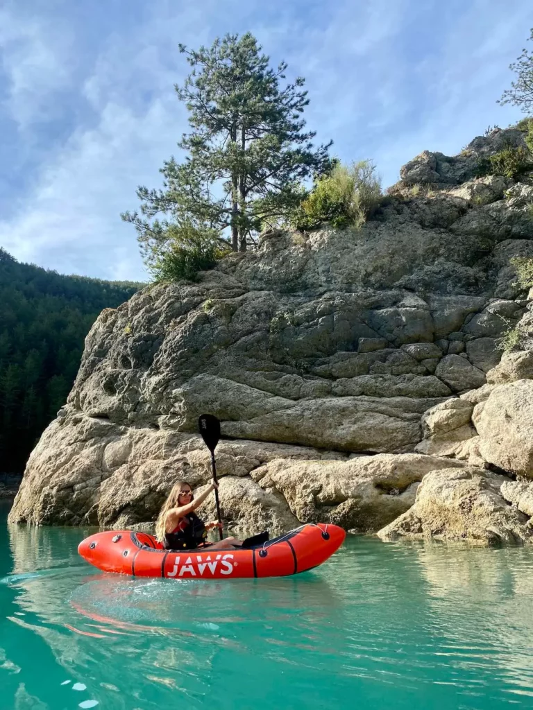 Navigation en packraft sur le lac de Castillon