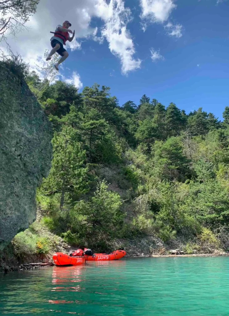 Navigation en packraft sur le lac de Castillon