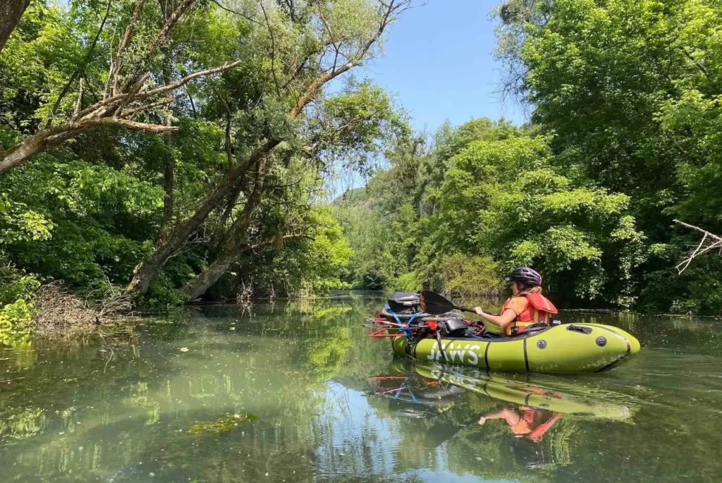 Navigation et vélo dans les lônes du Rhône