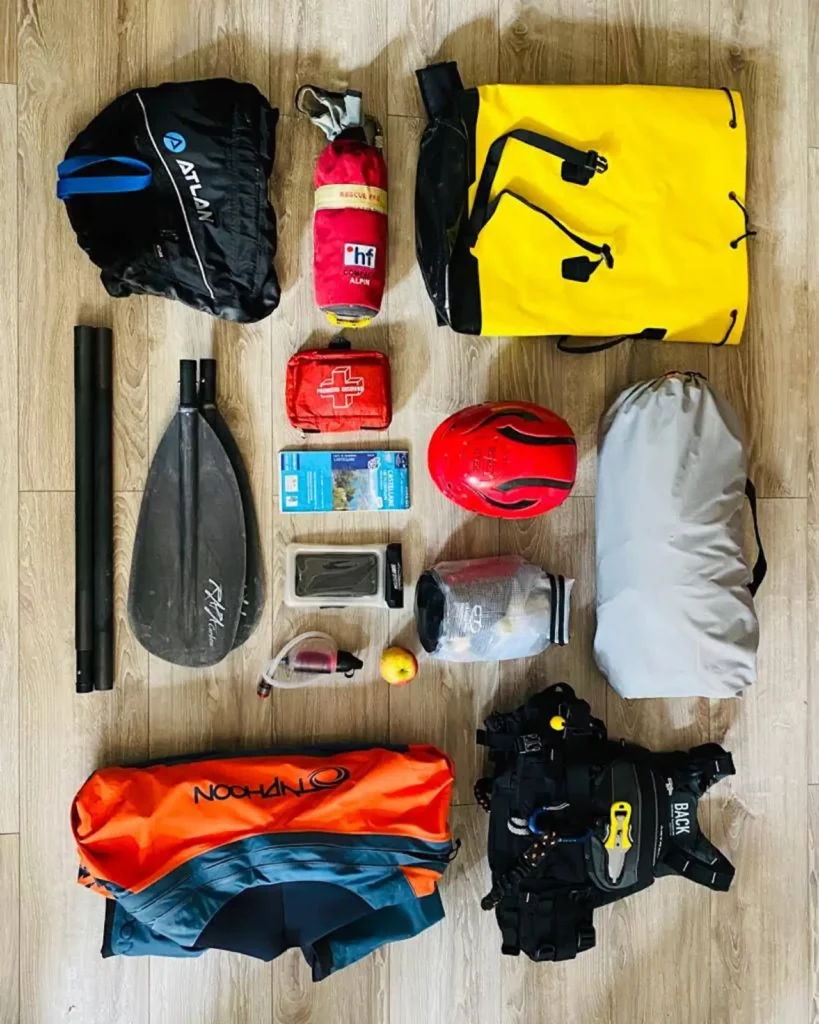 équipements à prendre pour faire une sortie en packraft