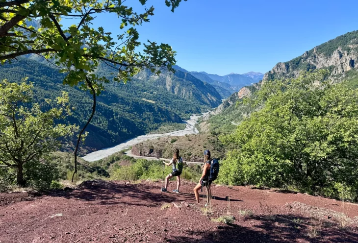 Découverte des gorges de Daluis et de la vallée du Var en randonnée et packraft