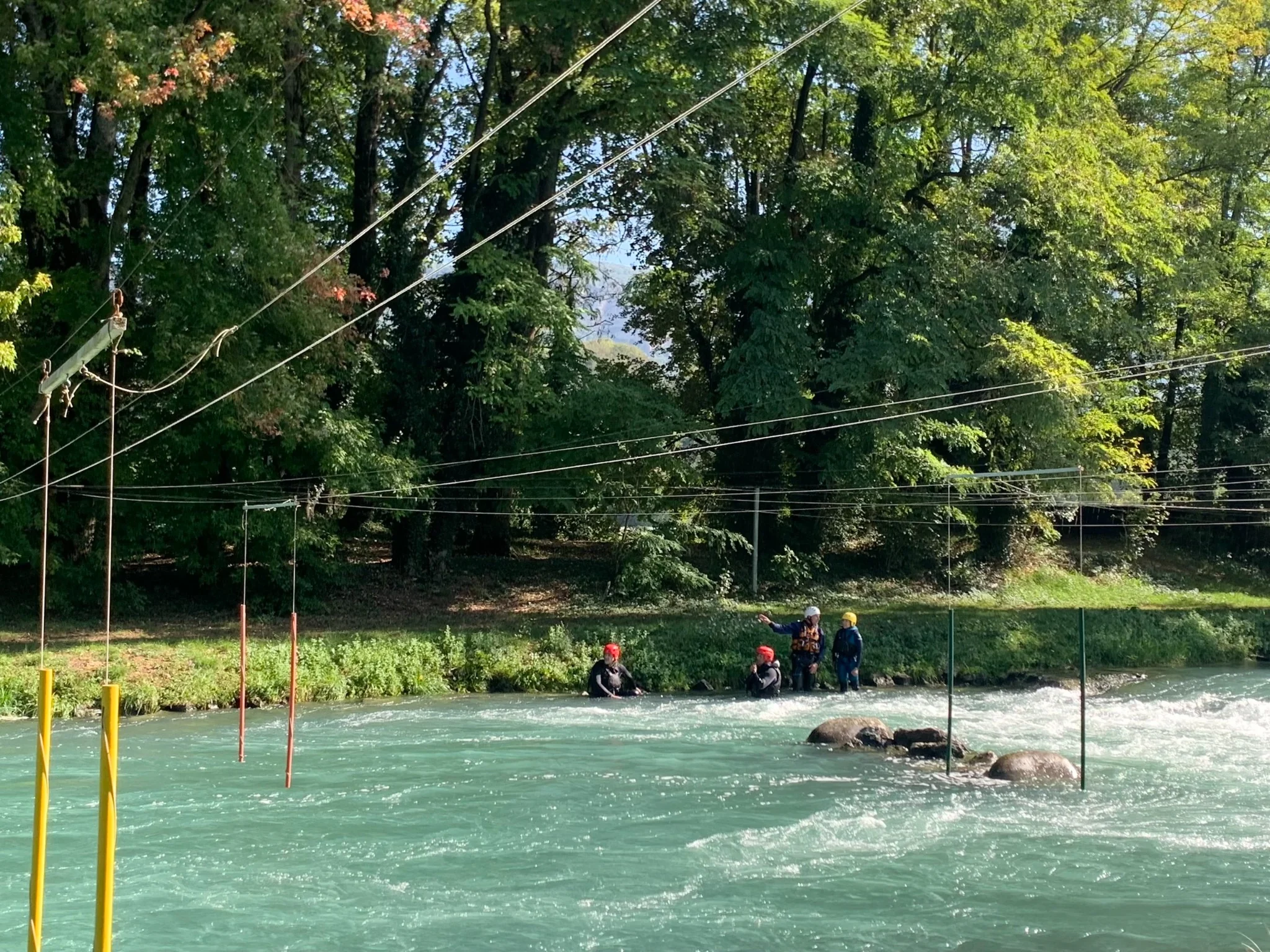 Apprentissage de la nage en eau vive